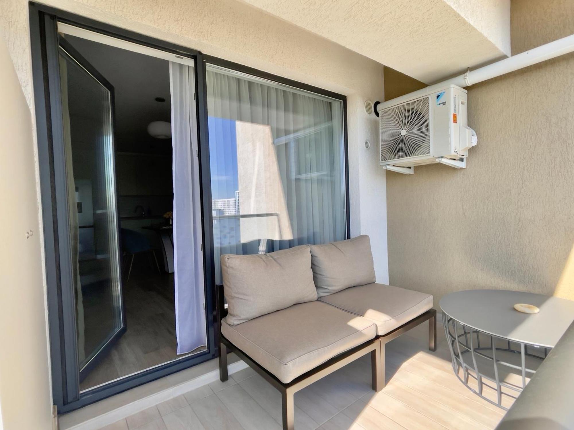 Piazza Vista - Granvia Park Lejlighed Bukarest Eksteriør billede